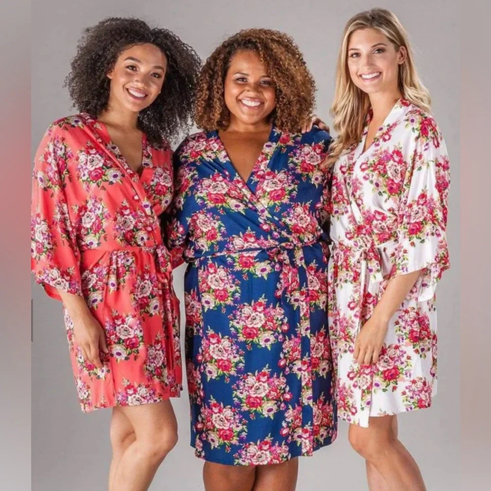 NWT Kennedy Blue Floral Bridesmaid Robe - White Bride